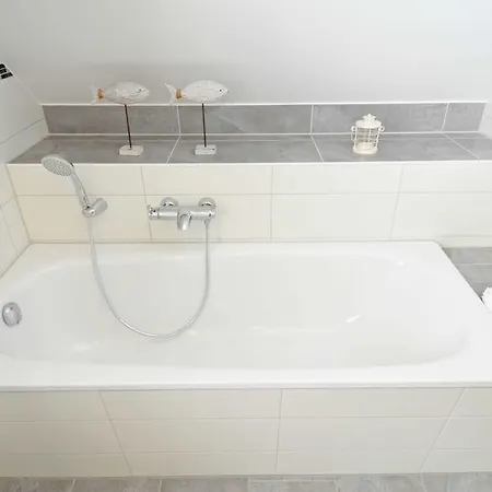 Apartment Haus Moenchgut - Haushaelfte 1 