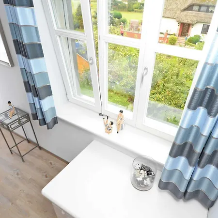 Haus Moenchgut - Haushaelfte 1 