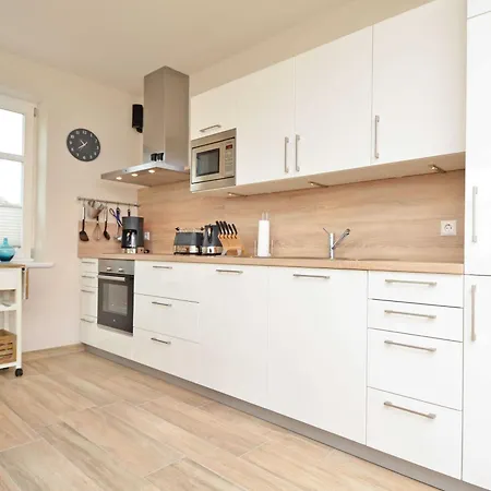 Haus Moenchgut - Haushaelfte 1 