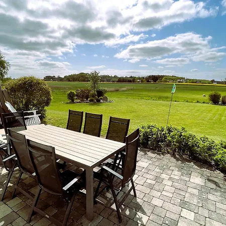 Haus Moenchgut - Haushaelfte 1 