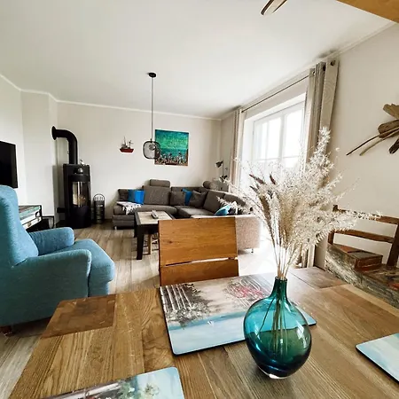 Apartment Haus Moenchgut - Haushaelfte 1 