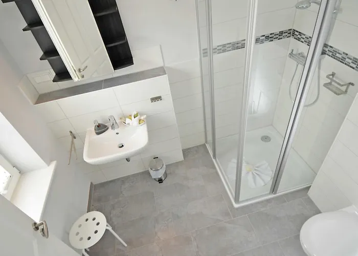 Haus Mönchgut - Haushälfte 1 Feuerstein Apartment *