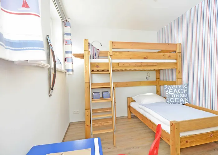 Apartment Haus Mönchgut - Haushälfte 1 Feuerstein *