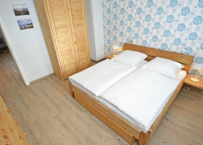 Apartment Haus Mönchgut - Haushälfte 1 Feuerstein Alt Reddevitz