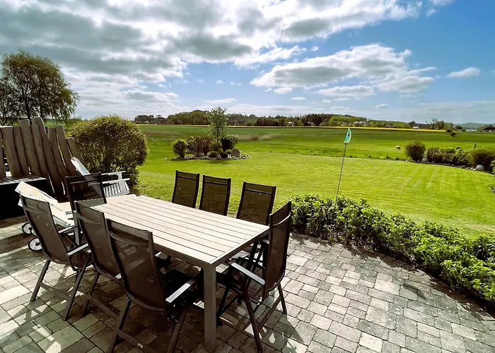 Haus Mönchgut - Haushälfte 1 Feuerstein Apartment